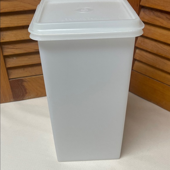 Vintage Tupperware Translucent Kitchen Storage Container - Picture 8 of 16